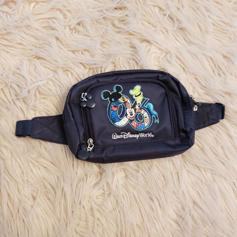 2006 Walt Disney World Fanny Pack Gem